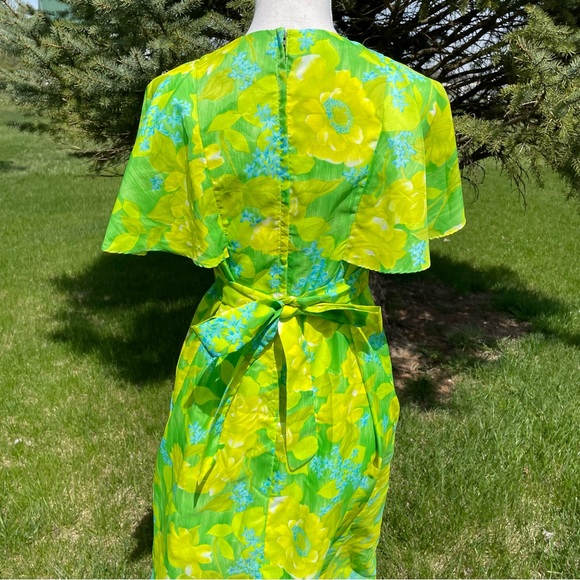 BEAUTIFUL Vintage Hawaiian Green Yellow Floral Print Flutter Sleeve Maxi Dress - Picture 4 of 8